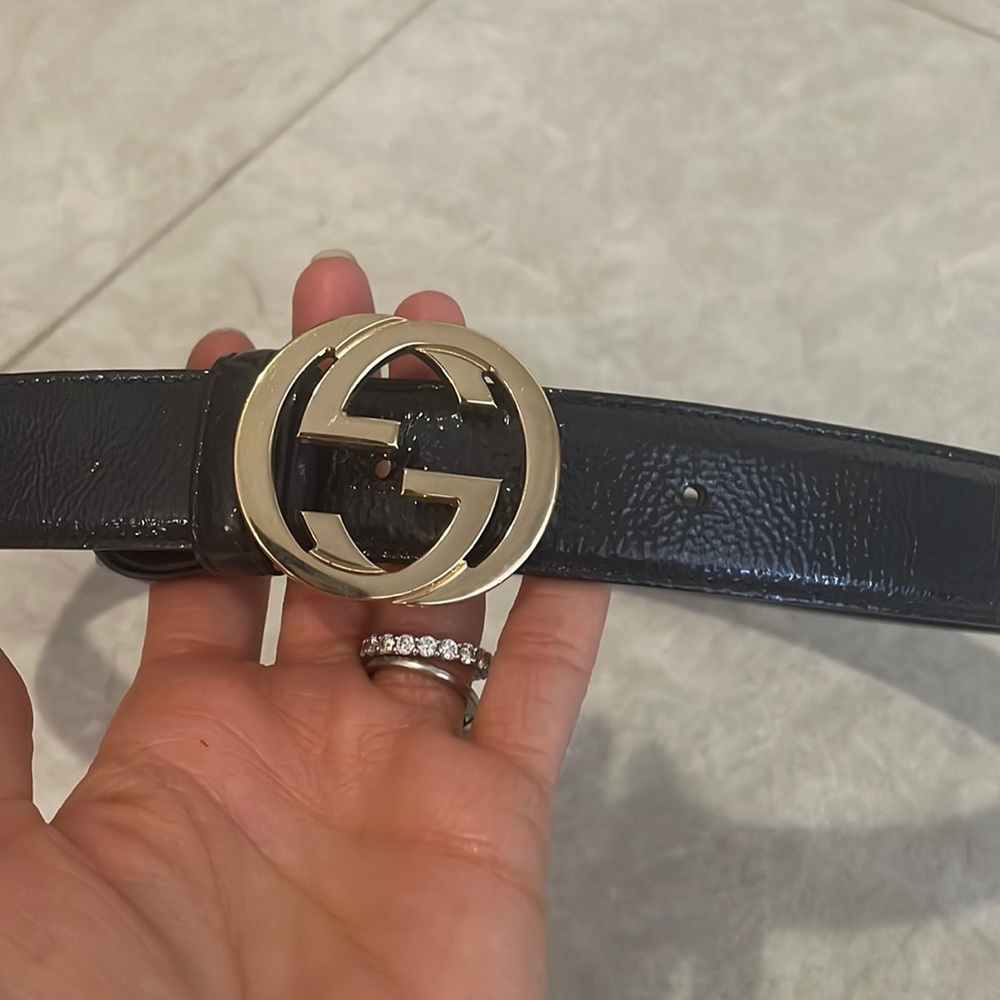Gucci belt size 80 womens